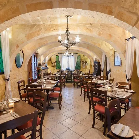 לינה וארוחת בוקר Il-wileg Qala